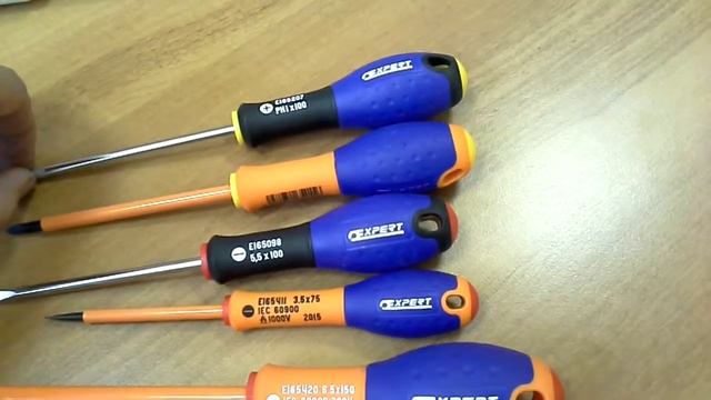 Диэлектрические отвертки до 1000 Вольт