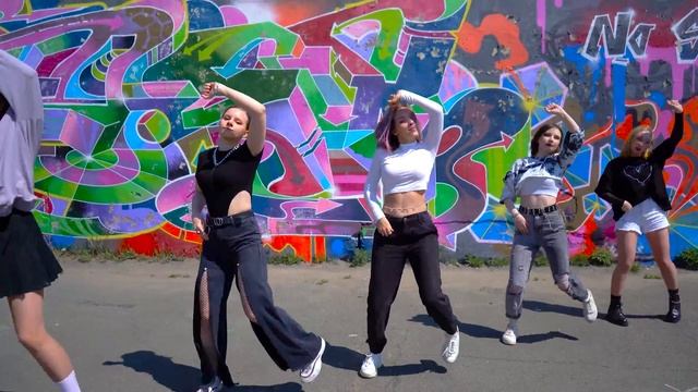 [KPOP IN PUBLIC] ITZY – 'SWIPE' | Dance Cover | Moonrise смотреть онлайн