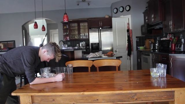 RAW EGG PONG *VOMIT ALERT* *LANGUAGE ALERT* смотреть онлайн