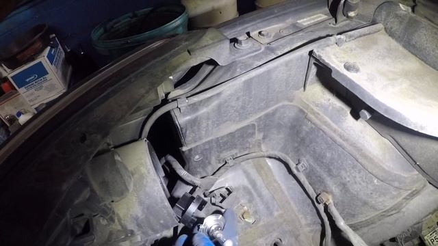 How to replace Head light bulb on KIA SOUL, Bulb Size in video смотреть онлайн