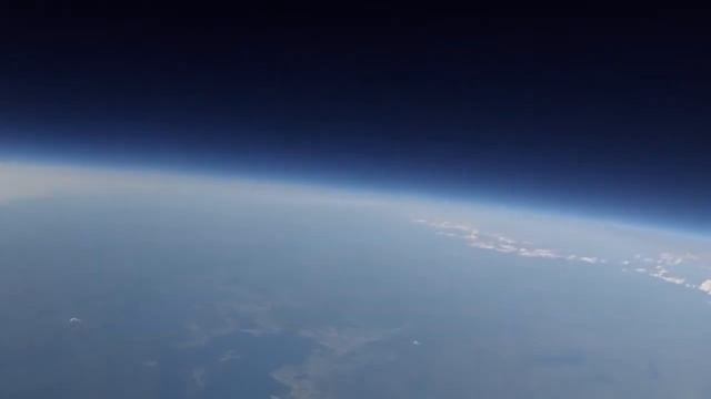 ЗАПУСК В КОСМОС КАМЕРУ НА ШАРЕ