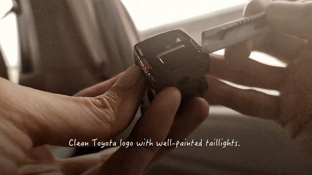 Unboxing Tomica Toyota HIACE While Riding a HIACE смотреть онлайн