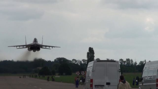 [ORIGINAL] MiG-29 extreme low pass смотреть онлайн