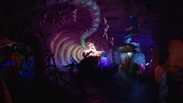 The Little Mermaid Ariel's Undersea Adventure On Ride Low Light 4K POV DCA Disneyland 2022 08 19 смотреть онлайн