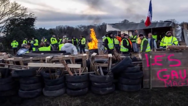 GILETS JAUNES 6 TRIOMPHE CHAMPS ELYSEES 22 DECEMBRE 2018