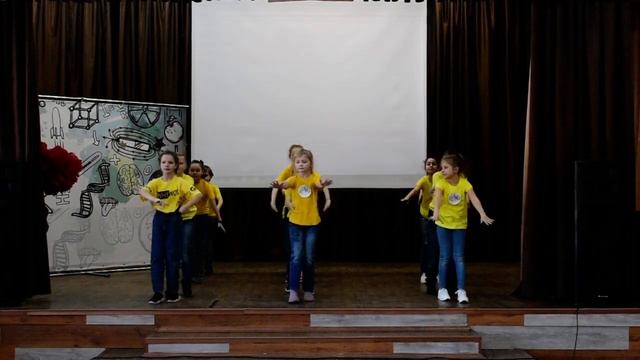Танец 3 А класса 2022 (Финес и Ферб) смотреть онлайн