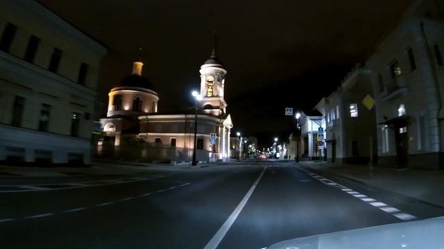 Большая Ордынка. Улицы ночной Москвы. Октябрь 2022г смотреть онлайн