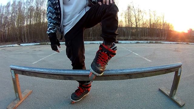 ОБУЧЕНИЕ ROYALE GRIND #1 СКОЛЬЖЕНИЕ НА ТРУБЕ АГРЕССИВНЫЕ РОЛИКИ|HOW TO ROYAL GRIND смотреть онлайн