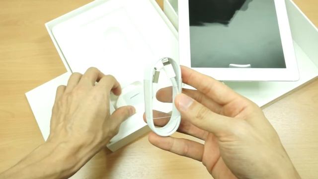 iPad (4th) wifi 64GB (White) with iOS6.0.1 Unboxing (093) смотреть онлайн