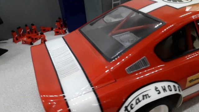 Škoda 200 RS смотреть онлайн