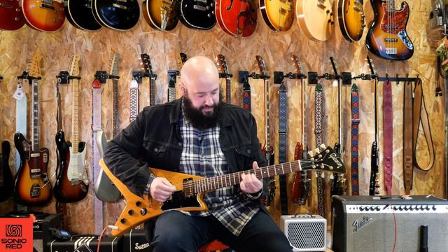 Gibson Moderne 1983 - Sonic Red смотреть онлайн