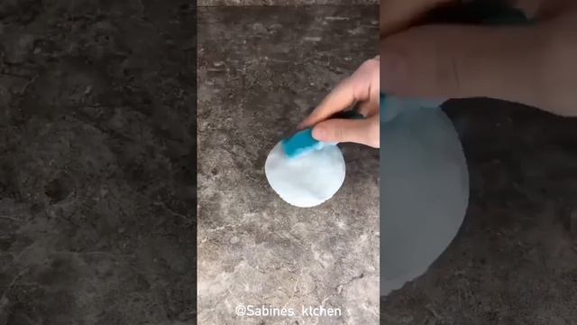 Легкий способ отмыть застывший жир на кухне, тебе на всякий случай? смотреть онлайн