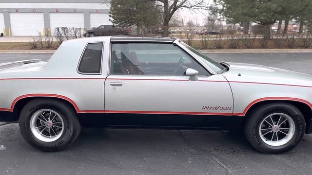 1984 Oldsmobile Hurst/Olds Cutlass-$29,995.00 смотреть онлайн