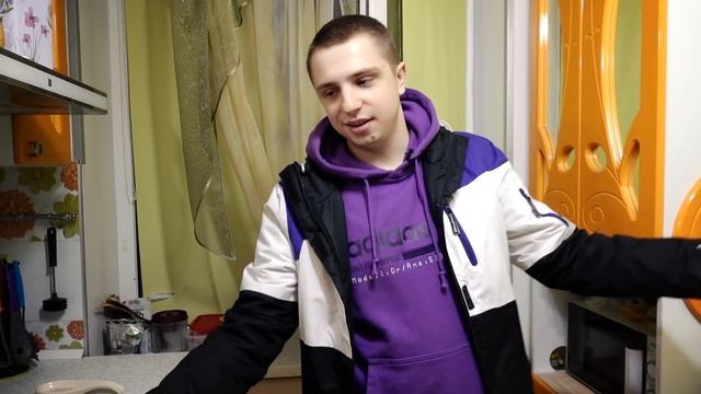 КУПИЛ КВАРТИРУ В 20 ЛЕТ ЗА 27000$ - РУМТУР ВЛОГ смотреть онлайн