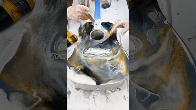 Couple resin paints the original guitar of a #1 artist! смотреть онлайн