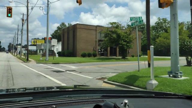 США Южная Каролина ПанераБрэд Потеряли телефон Москва с одной улицей Как вы так и вам! смотреть онлайн