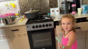 ПОВЕСИЛИ ШТОРЫ. НАСТЯ -ПОЙДУ К ВАМ В ШКОЛУ ДИРЕКТОРОМ) 29.07.24.