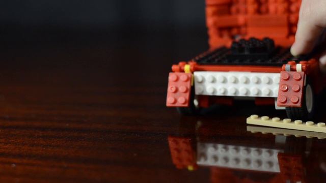 Фура Daf XF 105 с Самосвальным прицепом из лего // Daf XF 105 truck from Lego смотреть онлайн