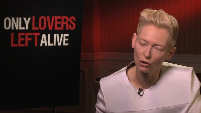ONLY LOVERS LEFT ALIVE Interview: Tilda Swinton смотреть онлайн