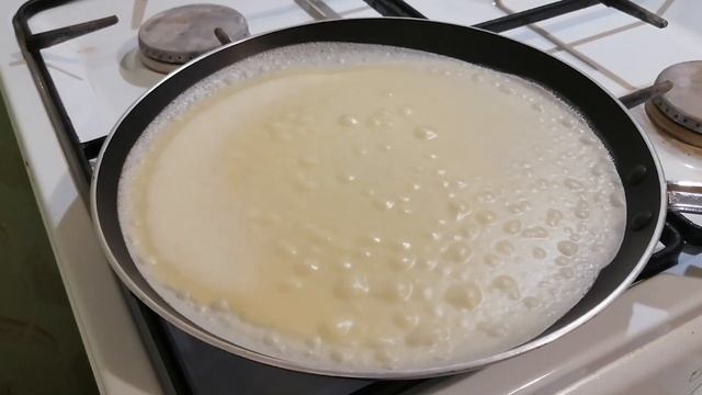 Хрустящие снаружи и очень нежные внутри. Блины с ветчиной запеченные в духовке. смотреть онлайн