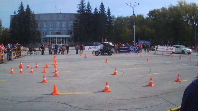 2015 Закрытие сезона 2/3: Бердск, площадь Горького смотреть онлайн