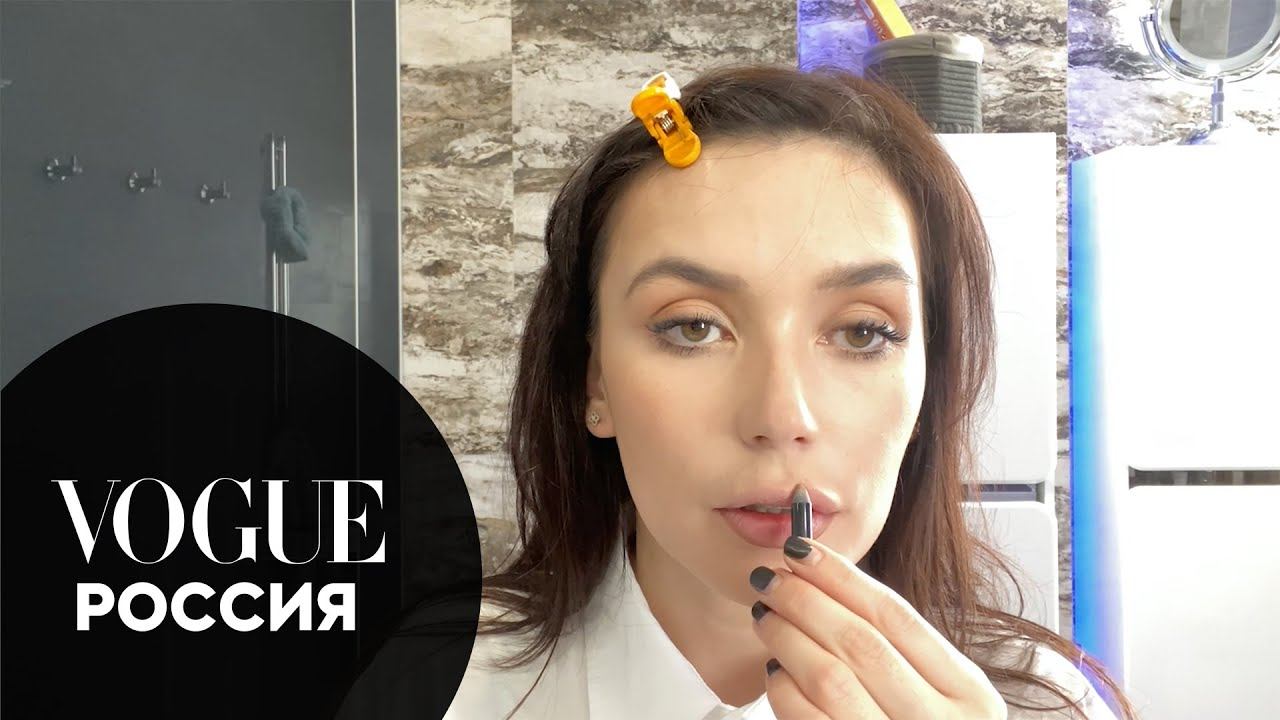 Ольга Серябкина делает макияж героини культового фильма смотреть онлайн