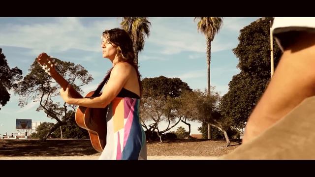 "Me Gustas Tu" - Manu Chao cover by Gaby & La Buena Onda смотреть онлайн