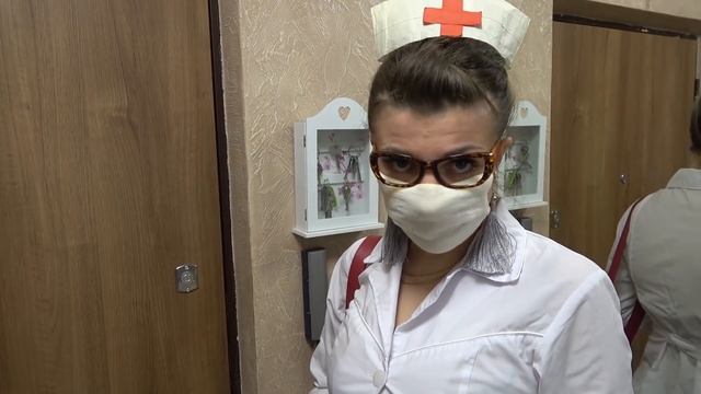 СТРАШНАЯ КЛИЗМА ДОКТОР НАПАЛА на Толика и ЛЕЧИТ от ЗАПОРА! Крэйзи лайф