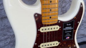 Fender Stratocaster American Professional II Olympic White 2023