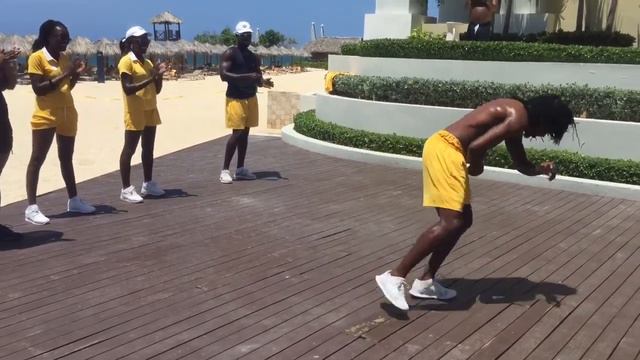 Improvised Afrohouse in Iberostar Grand Rose Hall Jamaica Montego Bay Animation Team смотреть онлайн