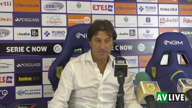 Juve Stabia-Avellino 1-0, l'analisi di Massimo Rastelli смотреть онлайн