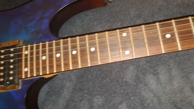 This Ibanez Will Make YOU a Rock God! смотреть онлайн