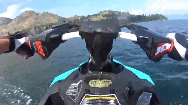 Sea Doo Spark Trixx 3up смотреть онлайн