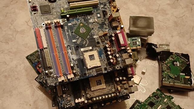 покупка системных блоков ПК на разбор радеохлам смотреть онлайн