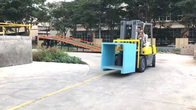 Xiamen STMA 3 ton forklift with 4500mm 3-stage free lift mast and side shifter смотреть онлайн