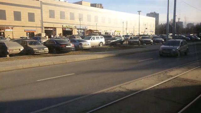 Поездка на трамвае КТМ 19 Временный маршрут 39 Метро Университет - Балаклавский пр-кт Москва (Ч.2) смотреть онлайн
