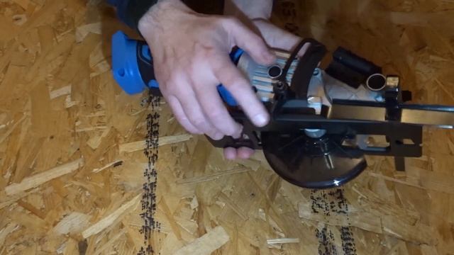 Silverline 18v Cordless Mini Circular Saw 115mm (Tool Review) смотреть онлайн
