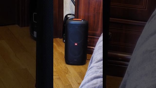 Jbl partybox 100 (bass test?) смотреть онлайн