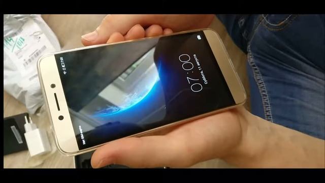 Распаковка и обзор LeEcoLe2 x526 vs Honor 9 смотреть онлайн