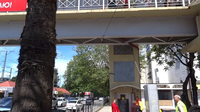 Лифты в Лазаревском! Теперь знаем как они работают... Центральный мост. Май 2016 смотреть онлайн