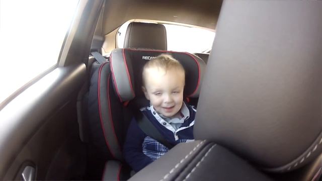 RECARO Race Car Seat - REVIEW - Baby Reaction to Focus ST смотреть онлайн