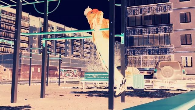 Разминка на брусьях и турниках..начало.. смотреть онлайн