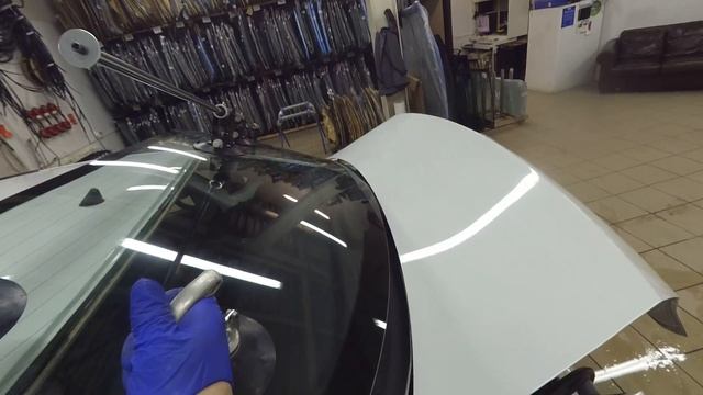 Стекло заднее с обогревом VOLKSWAGEN POLO 4D SED steklo-poisk.ru смотреть онлайн