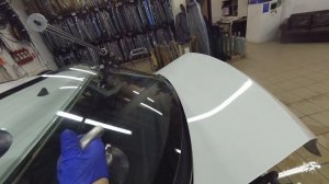 Стекло заднее с обогревом VOLKSWAGEN POLO 4D SED  steklo-poisk.ru