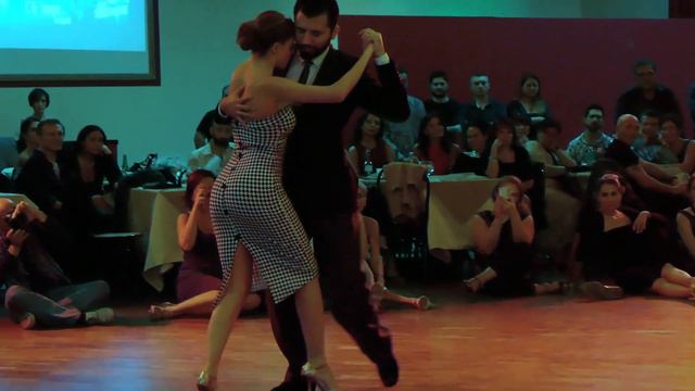 Natacha Lockwood & Andrés Molina, Yo te bendigo (Winter Tango Napoli 2016, 1/3) смотреть онлайн