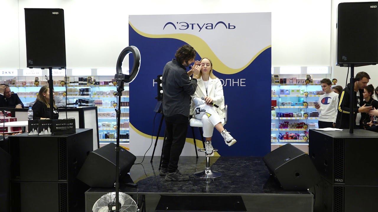 Встреча Мари Краймбрери с поклонниками смотреть онлайн