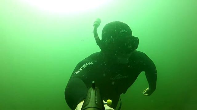 Озеро нужьяр вид из под воды. смотреть онлайн