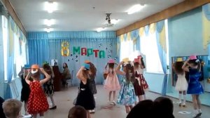 Танец со шляпками. Подготовительная группа Детского сада "Белочка" 2019 год