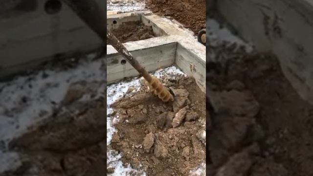 Ввод коммуникаций в ленточном фундаменте смотреть онлайн