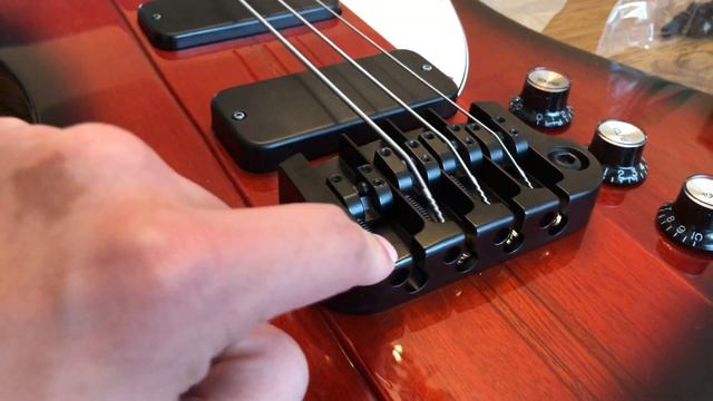 Hipshot 3-Point Bridge Installation/Information Tutorial (Thunderbird Bass) смотреть онлайн